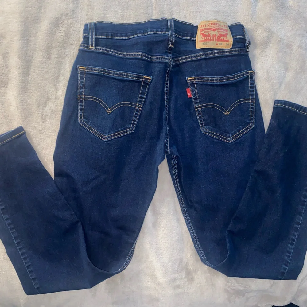 502 Levi Jeans - Picture 4 of 7